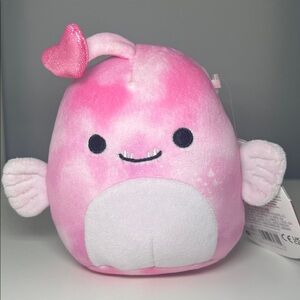 Squishmallows Sy the Anglerfish 💗